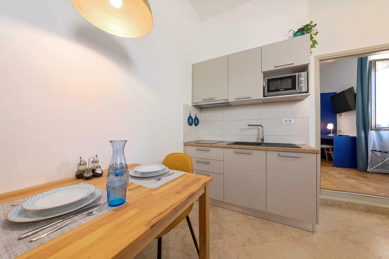 Apartment Arena Pula