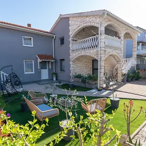  Apartment Limia
